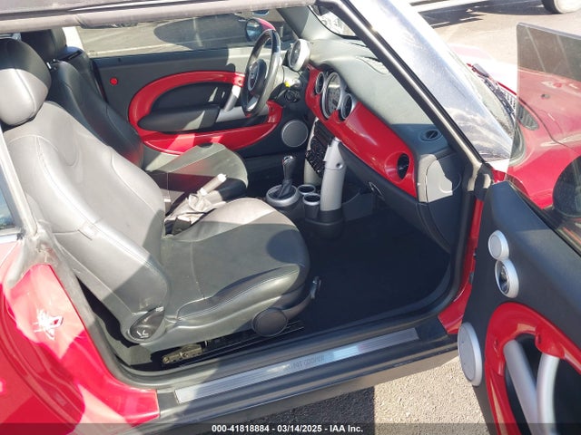 2007 MINI COOPER WMWRF33527TG17570 Photo 4