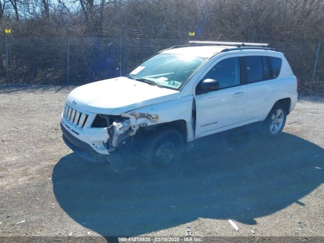 1C4NJDBB6GD647367 Jeep Compass Sport