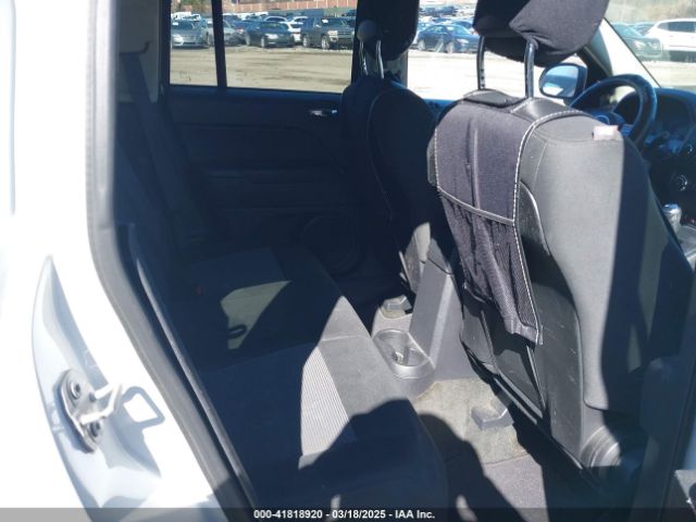 1C4NJDBB6GD647367 Jeep Compass Sport