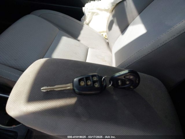 5YFBURHE9GP469248 Toyota COROLLA LE