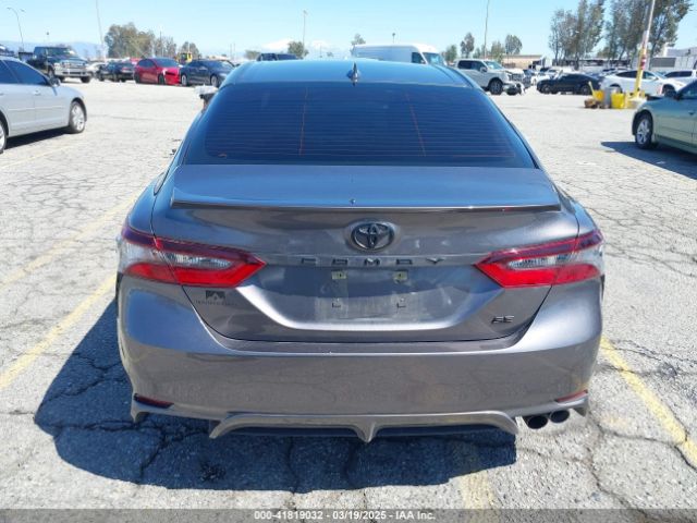 4T1T11AK2NU701442 Toyota CAMRY SE