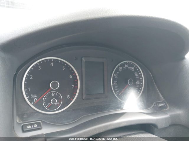 WVGAV7AX0FW067970 Volkswagen TIGUAN SE