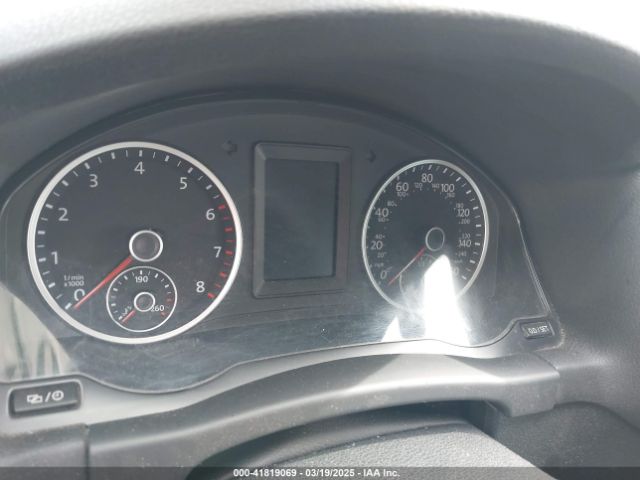 WVGAV7AX0FW067970 Volkswagen TIGUAN SE