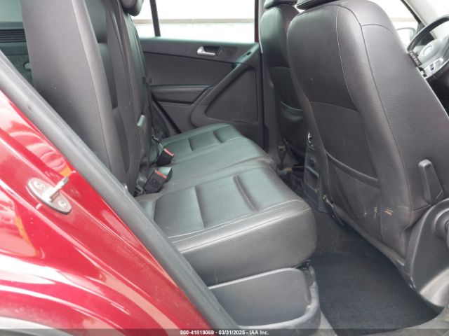 WVGAV7AX0FW067970 Volkswagen TIGUAN SE