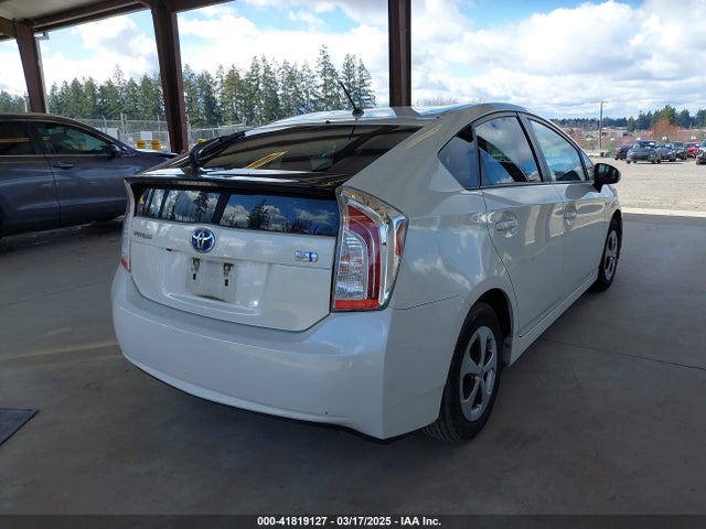 JTDKN3DU9F1927171 Toyota Prius Two