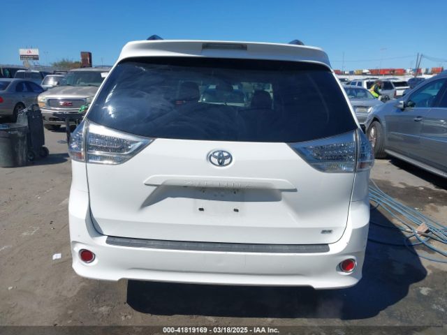 5TDXK3DC2FS660741 Toyota Sienna Se 8 Passenger
