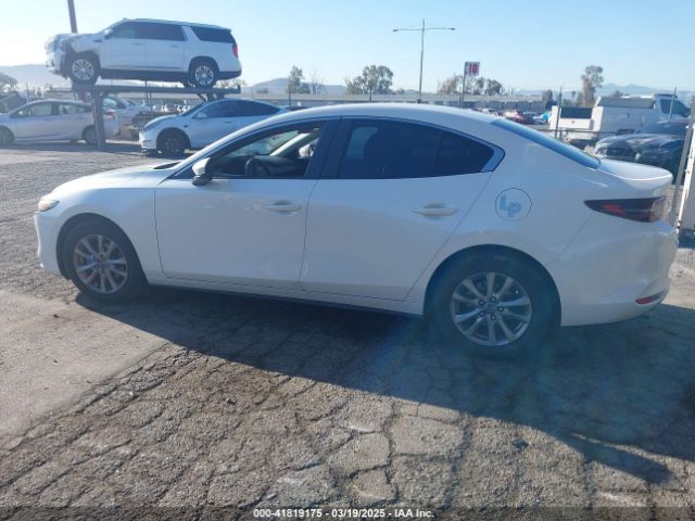 3MZBPABL3KM113083 Mazda MAZDA3