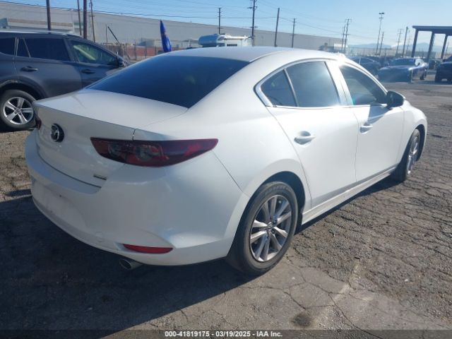3MZBPABL3KM113083 Mazda MAZDA3