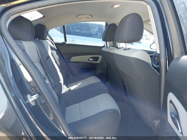 1G1PA5SG6E7372145 Chevrolet Cruze Ls Auto