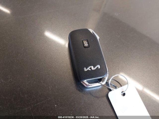 5XYK7CAF0PG138196 KIA Sportage