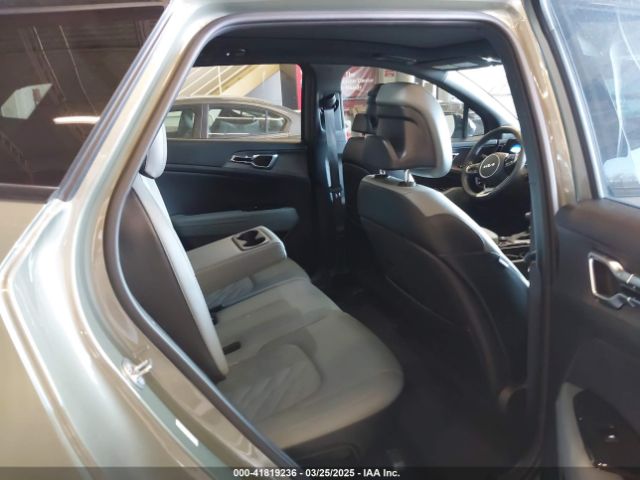 5XYK7CAF0PG138196 KIA Sportage