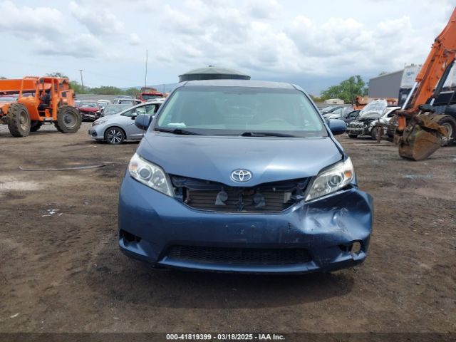5TDKK3DC4ES427453 Toyota Sienna Le V6 7 Passenger Auto Access Seat/le V6 7 Passenger Mobility/le V6 8 Passenger