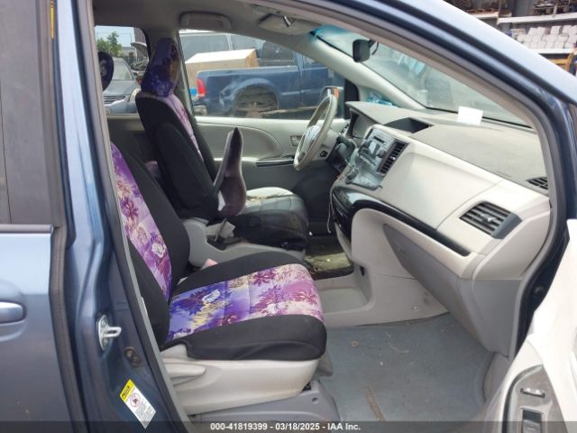 5TDKK3DC4ES427453 Toyota Sienna Le V6 7 Passenger Auto Access Seat/le V6 7 Passenger Mobility/le V6 8 Passenger