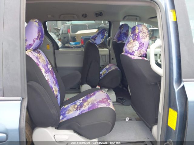 5TDKK3DC4ES427453 Toyota Sienna Le V6 7 Passenger Auto Access Seat/le V6 7 Passenger Mobility/le V6 8 Passenger
