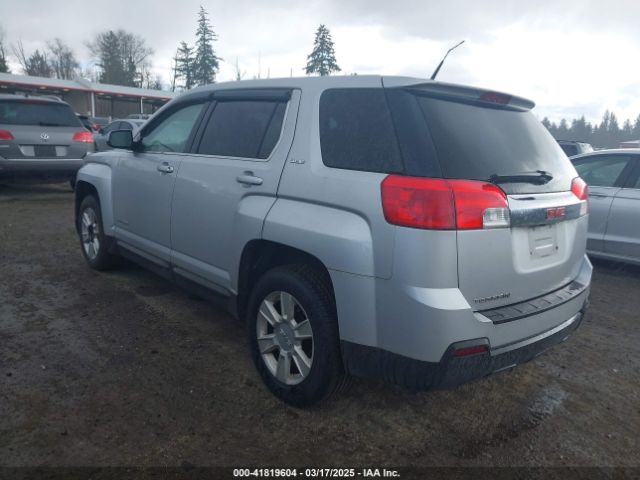 2010 GMC TERRAIN 2CTALBEW6A6326399 Photo 2