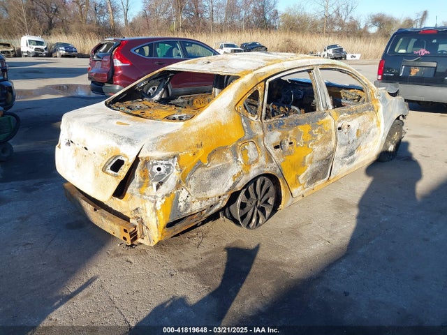 3N1AB7AP0JL651977 Nissan SENTRA SV