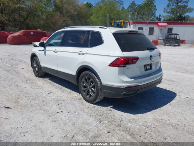3VVNB7AX2RM022579 Volkswagen Tiguan 2.0t Se/2.0t Wolfsburg Edition