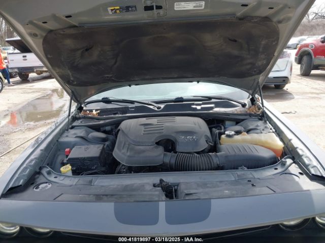 2C3CDZAG4JH309957 Dodge Challenger Sxt