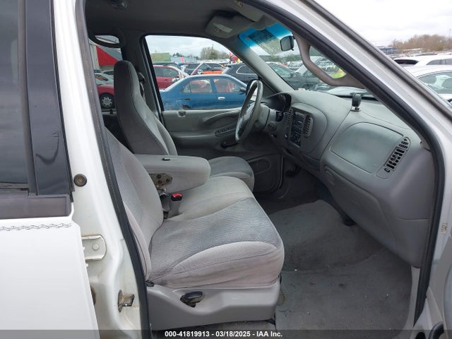 Продаж на аукціоні авто 1998 Ford Expedition Eddie Bauer/xlt, vin: 1FMRU18W3WLA74963, номер лоту: 41819913