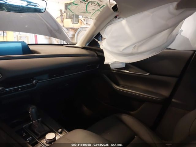 3MVDMBBL8MM317065 Mazda Cx-30 Select