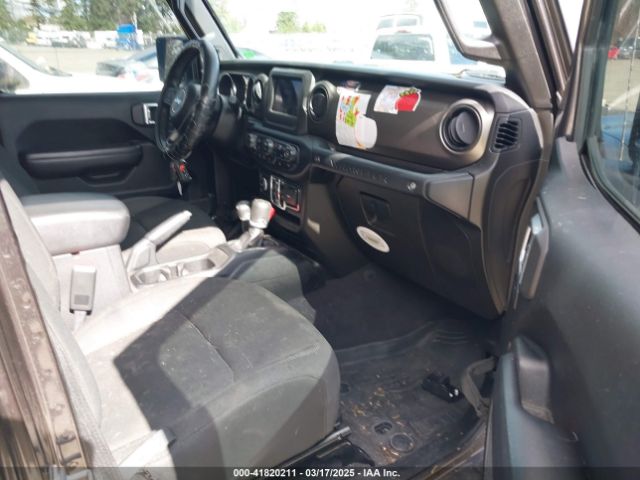 1C4HJXDG6KW538685 Jeep Wrangler Unlimited Sport S 4x4