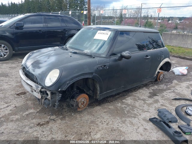 2005 MINI COOPER WMWRC33575TJ69197 Photo 1