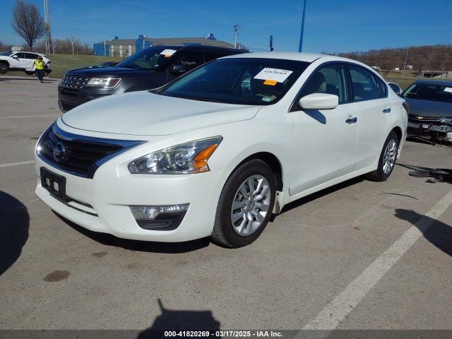 1N4AL3AP0FN307176 Nissan 2015