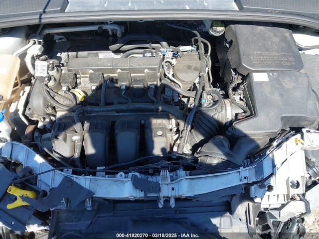 1FADP3F24FL246652 Ford FOCUS SE