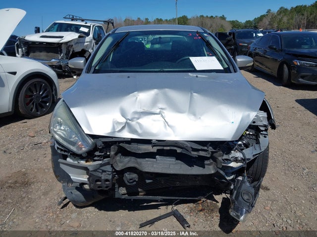 1FADP3F24FL246652 Ford FOCUS SE