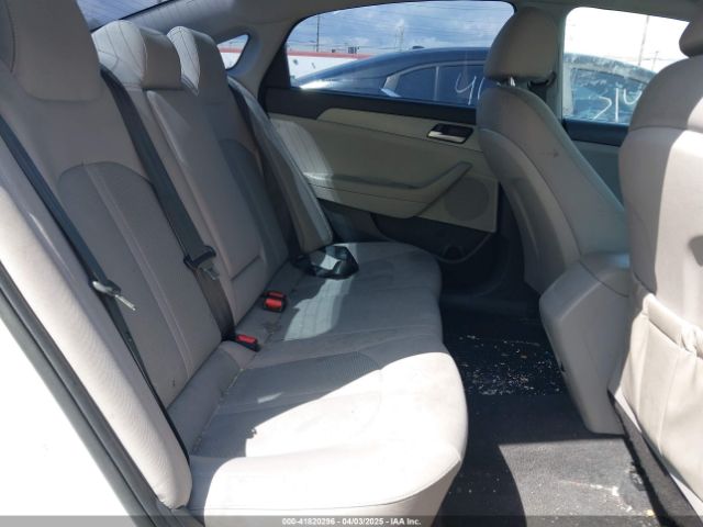 5NPE24AF3KH756938 Hyundai SONATA SE