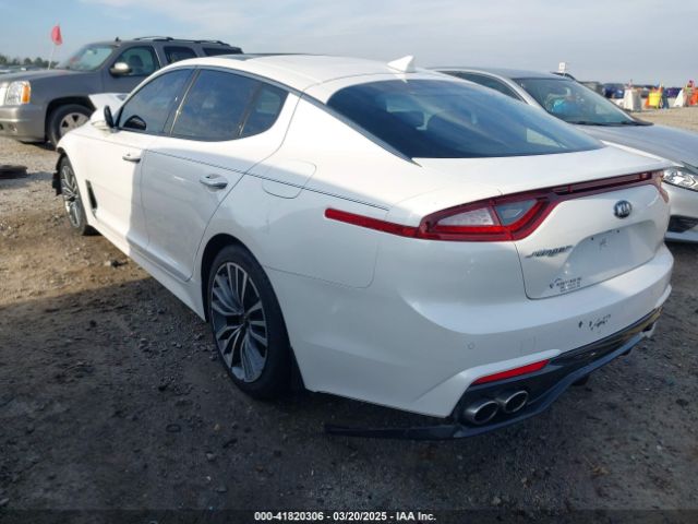 2018 KIA STINGER KNAE25LA8J6024849 Photo 2