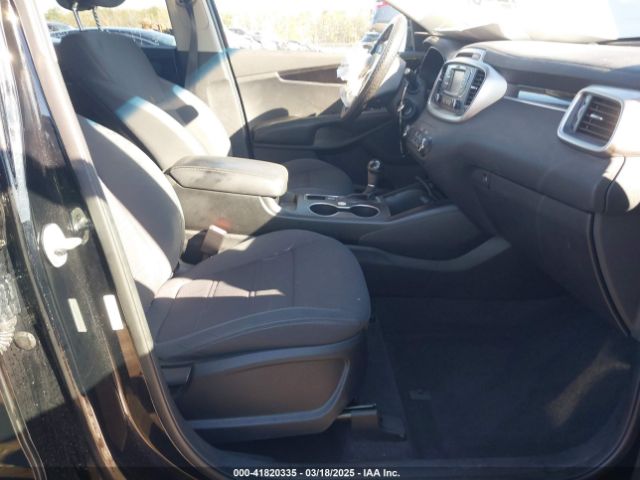 5XYPGDA50HG198290 KIA Sorento 3.3l Lx