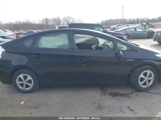 Toyota Prius Two 2014 JTDKN3DU2E0362685 Image 12