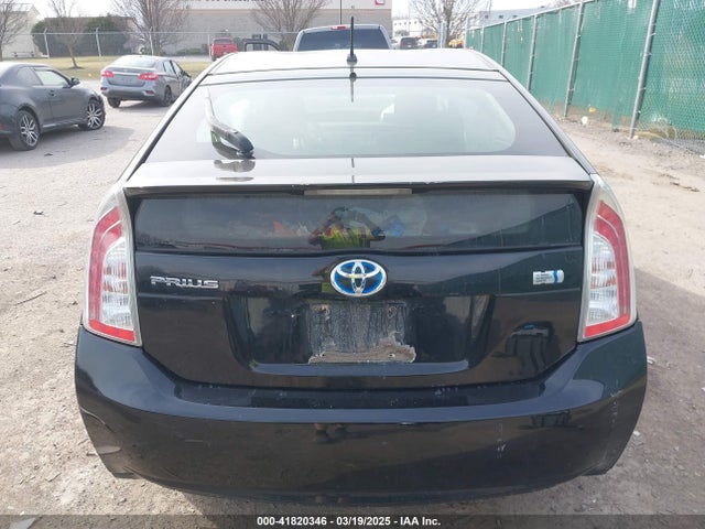 Toyota Prius Two 2014 JTDKN3DU2E0362685 Image 15