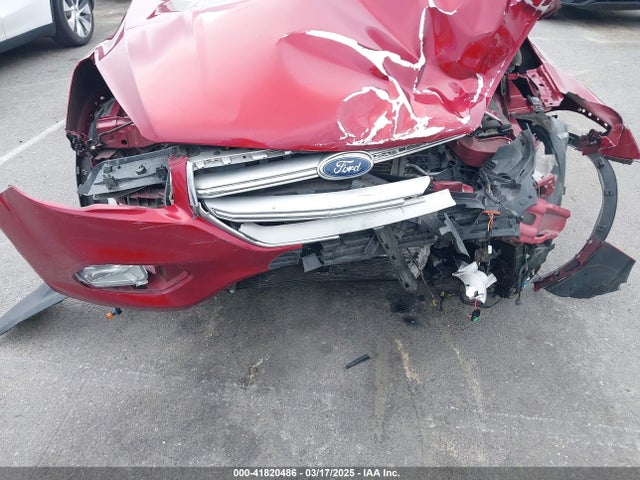 1FMCU0GD4JUD59870 Ford ESCAPE SE