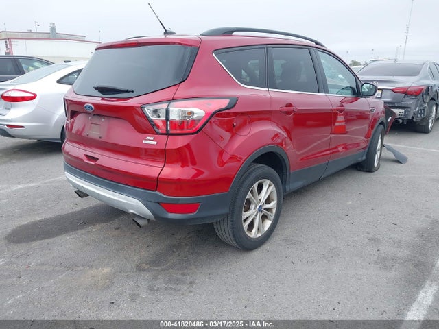 1FMCU0GD4JUD59870 Ford ESCAPE SE