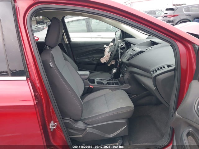 1FMCU0GD4JUD59870 Ford ESCAPE SE