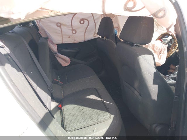 1G1BE5SM0H7211492 Chevrolet Cruze Lt Auto