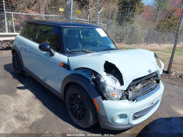 2011 MINI COOPER WMWSU3C50BT098662 Photo 0