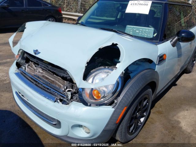 2011 MINI COOPER WMWSU3C50BT098662 Photo 5