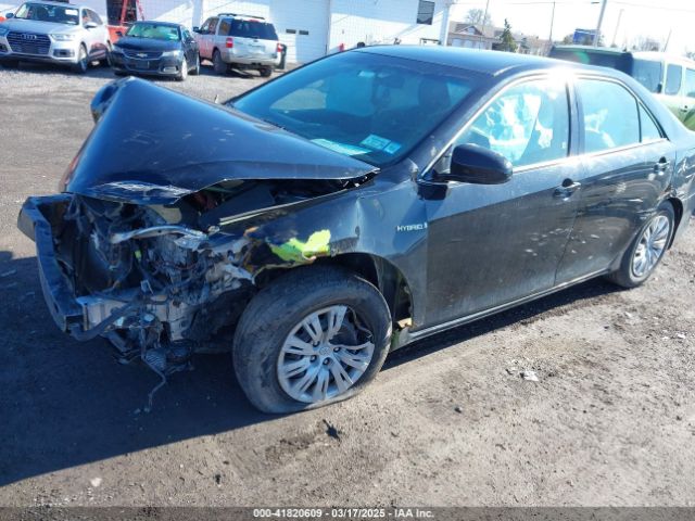 4T1BD1FK3EU102755 Toyota Camry Hybrid Le