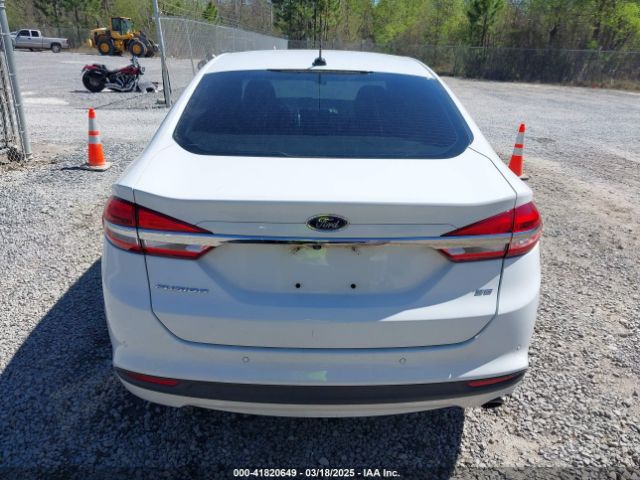 3FA6P0H77JR142828 Ford FUSION SE