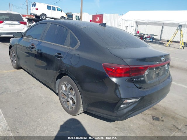 3KPF24ADXKE137521 KIA Forte Lxs