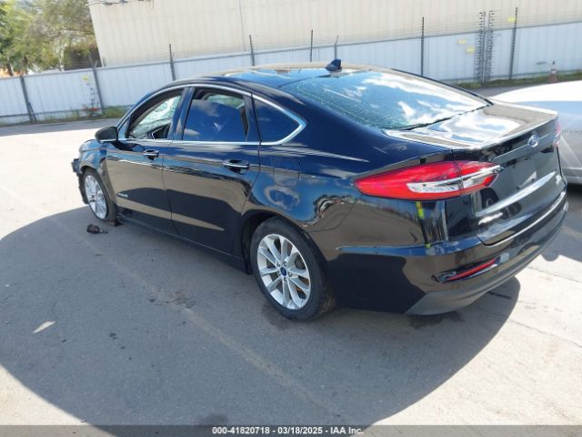 3FA6P0MU4KR242351 Ford Fusion Hybrid Sel