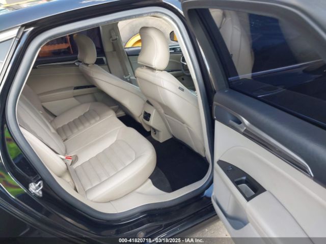 3FA6P0MU4KR242351 Ford Fusion Hybrid Sel