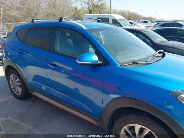 KM8J3CA40HU417147 Hyundai Tucson Se Plus
