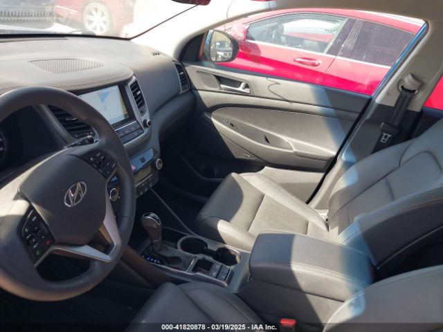 KM8J3CA40HU417147 Hyundai Tucson Se Plus