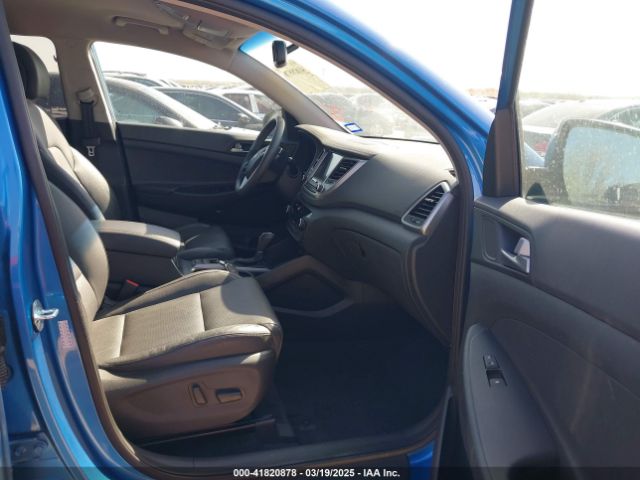 KM8J3CA40HU417147 Hyundai Tucson Se Plus