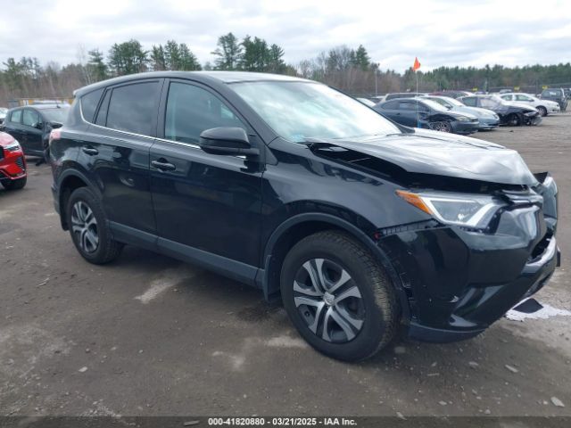 2T3BFREV2JW737696 Toyota RAV4 LE
