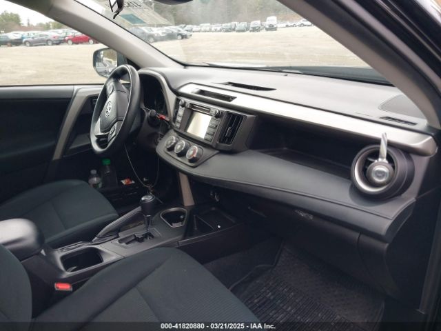 2T3BFREV2JW737696 Toyota RAV4 LE